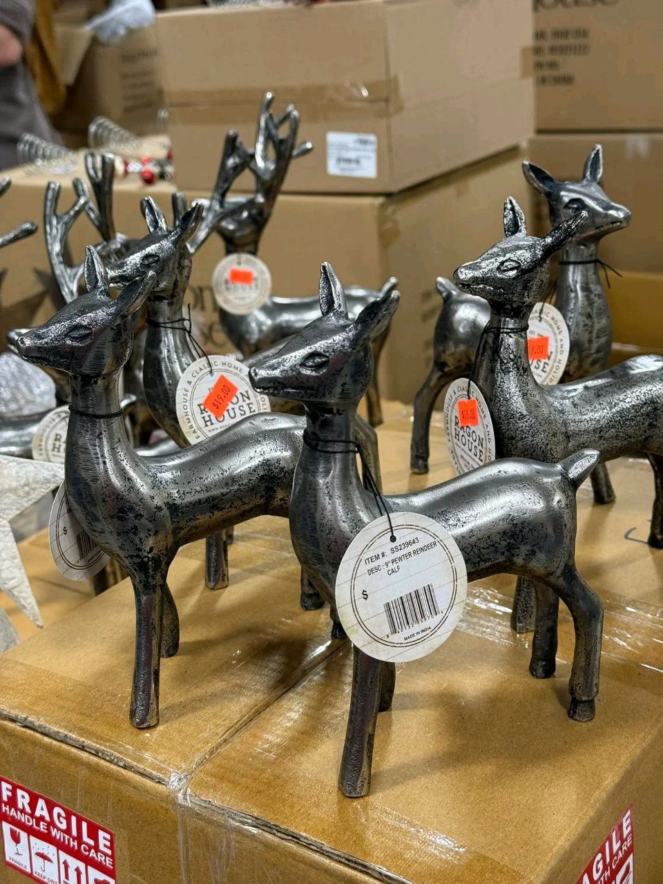 Pewter Reindeer Home Decor Lot — 480 Pcs