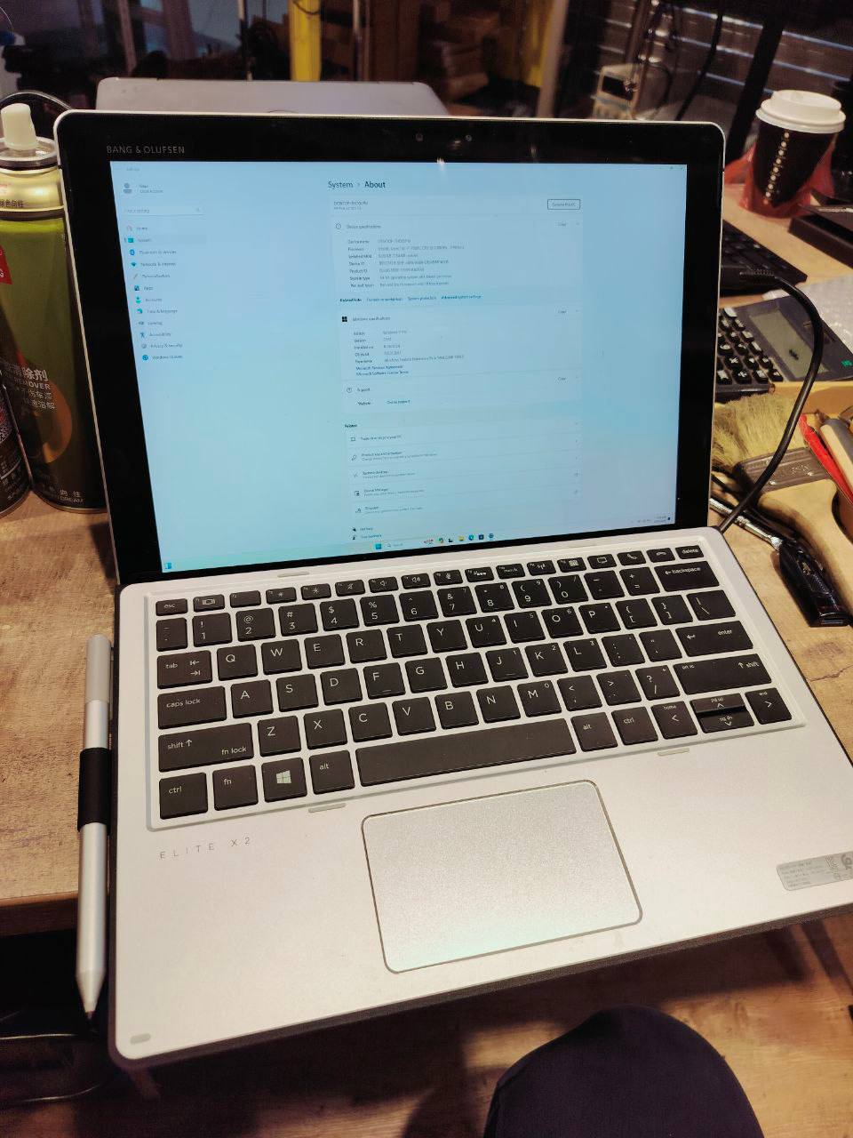 HP Elite x2 G8 Tablet PC Pallet — Bang & Olufsen · 18 Units