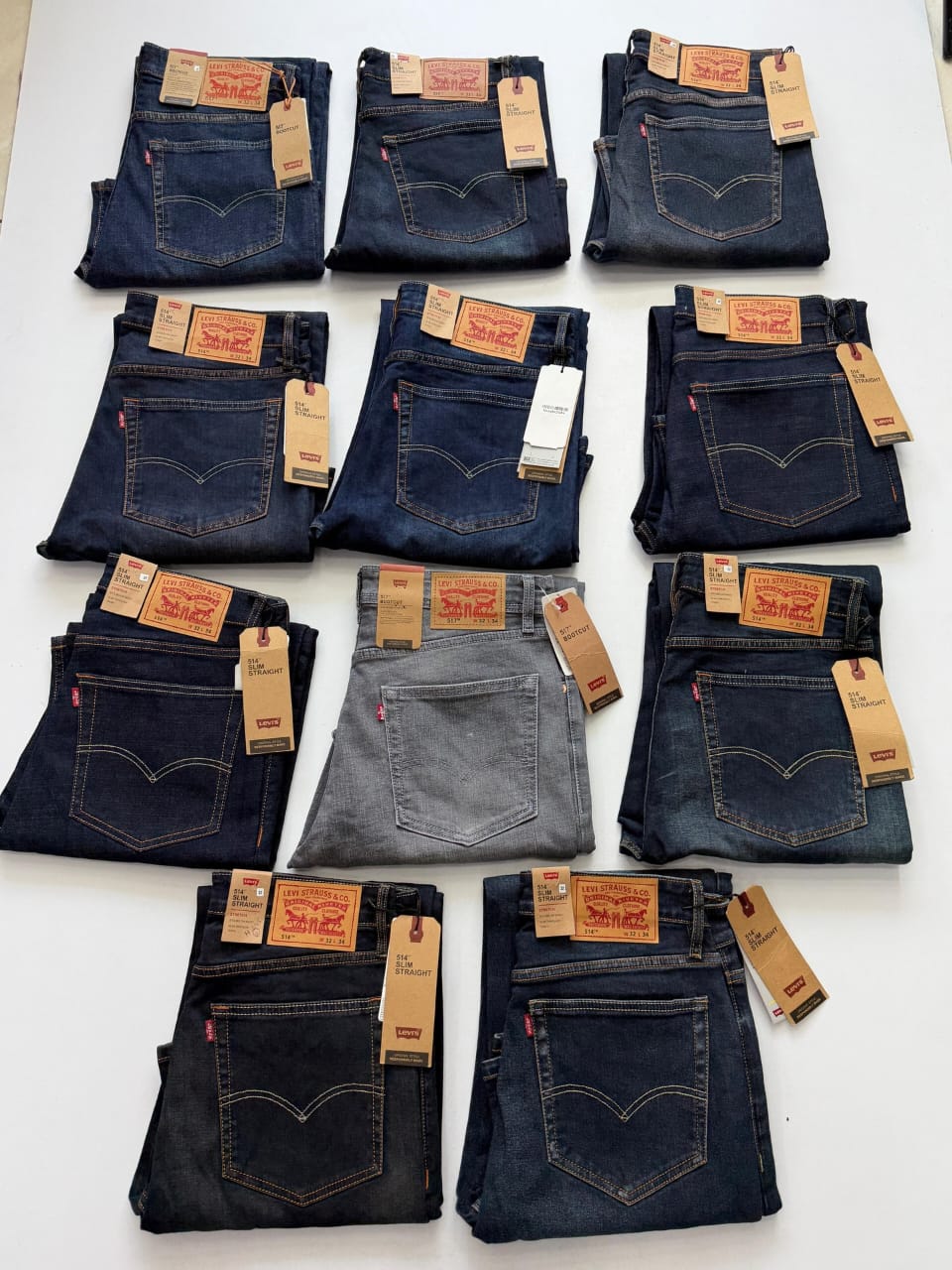 Levi's Women's Jeans Pallet — 180 Pairs · Brand New · All Sizes (Indigo · Stonewash · Black)